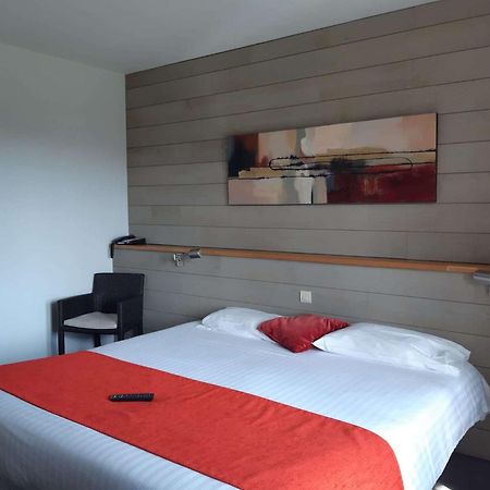 Salies-de-Béarn Brit Hotel Du Golf Le Lodge מראה חיצוני תמונה
