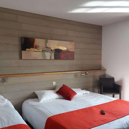 Salies-de-Béarn Brit Hotel Du Golf Le Lodge מראה חיצוני תמונה