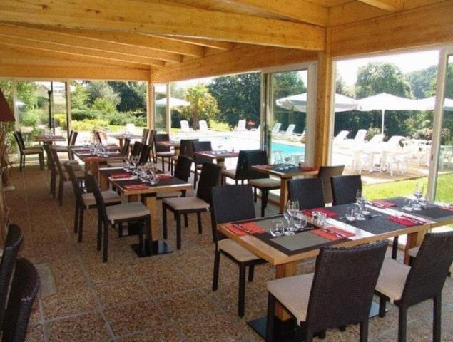 Salies-de-Béarn Brit Hotel Du Golf Le Lodge מראה חיצוני תמונה