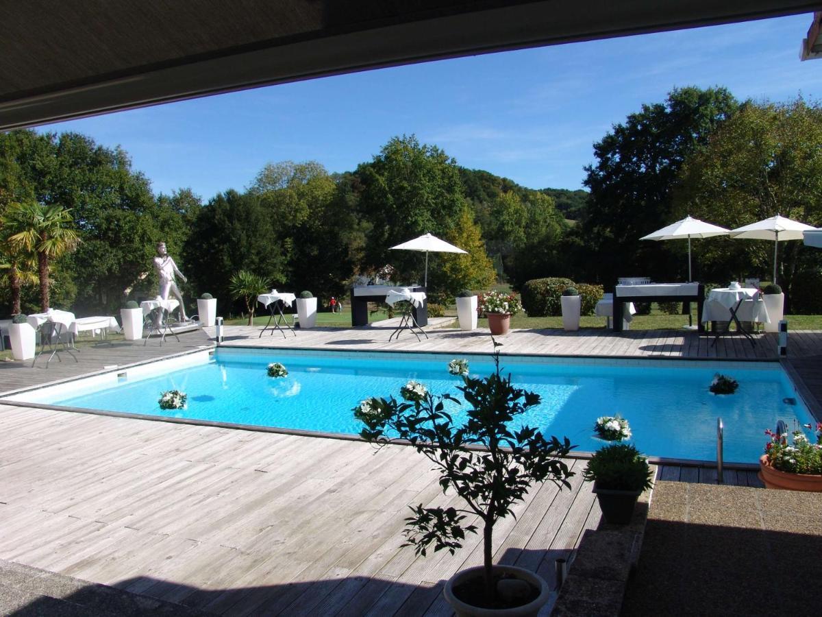 Salies-de-Béarn Brit Hotel Du Golf Le Lodge מראה חיצוני תמונה