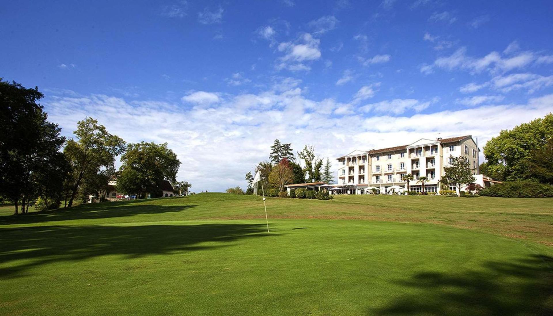 Salies-de-Béarn Brit Hotel Du Golf Le Lodge מראה חיצוני תמונה