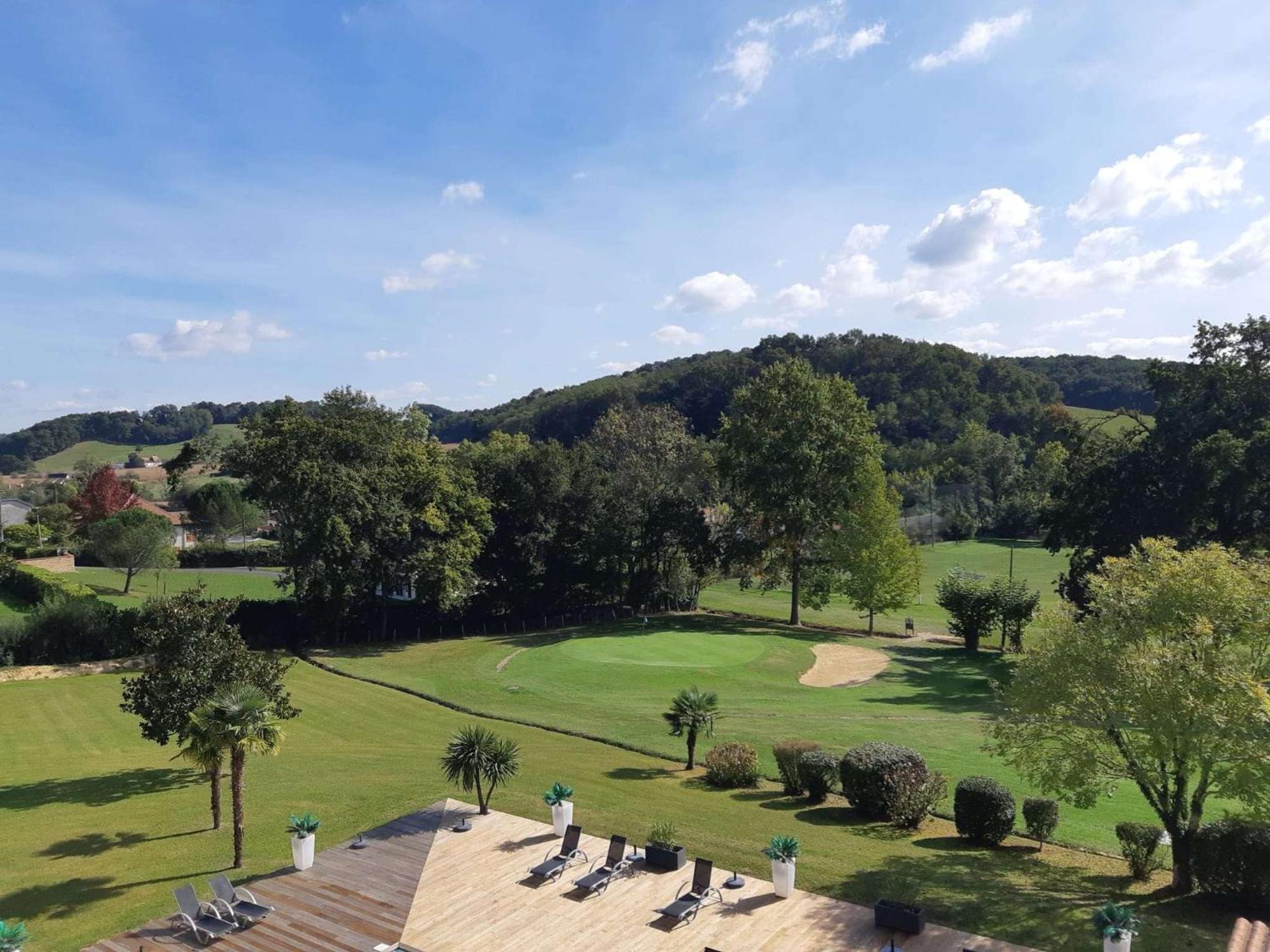 Salies-de-Béarn Brit Hotel Du Golf Le Lodge מראה חיצוני תמונה