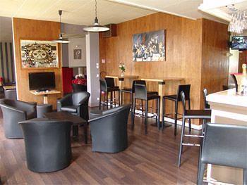 Salies-de-Béarn Brit Hotel Du Golf Le Lodge מראה חיצוני תמונה